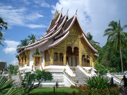 ท่องเที่ยว ลาว