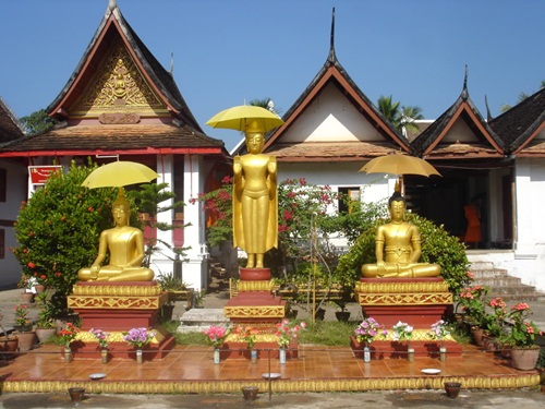 ท่องเที่ยว ลาว