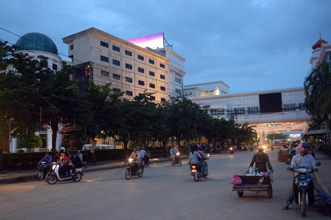 เขมรหวั่นรายได้หดหากเวีย